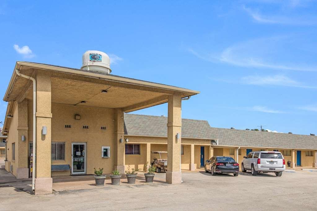 Americas Best Value Inn Giddings Exterior foto
