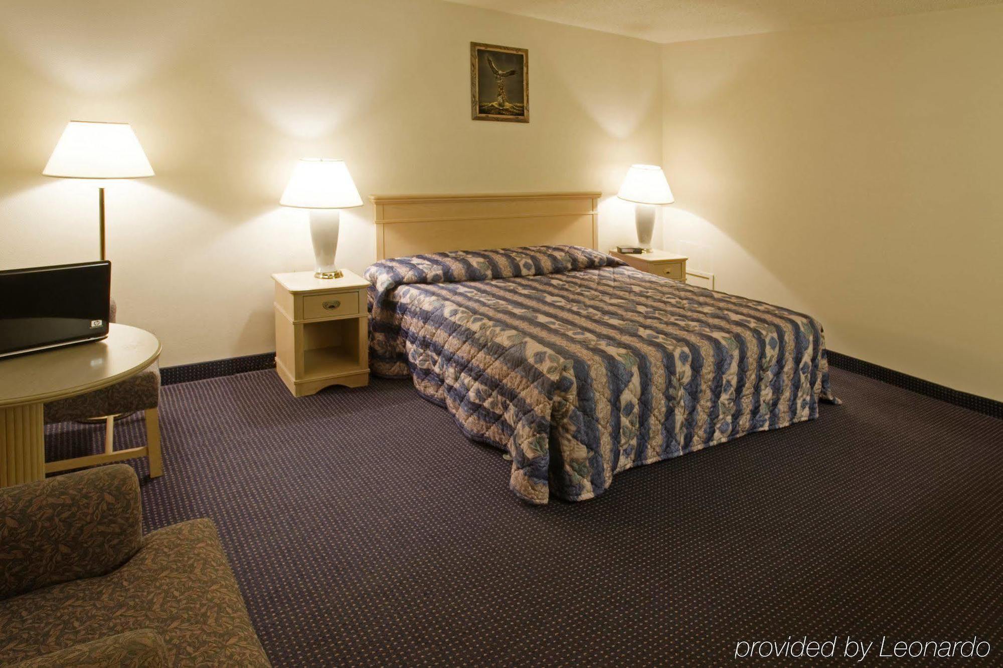 Americas Best Value Inn Giddings Exterior foto