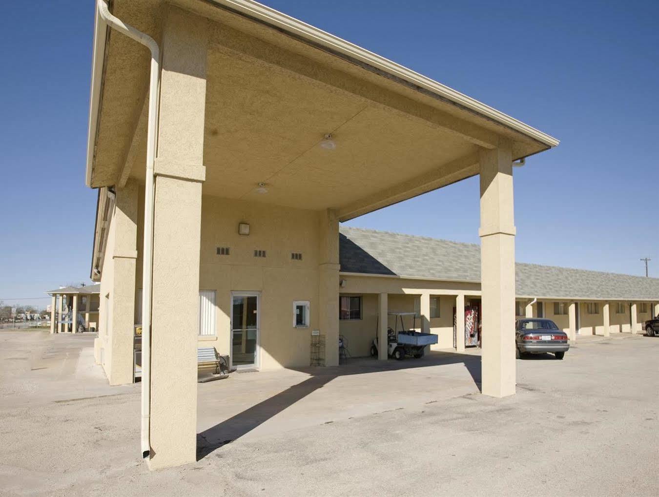 Americas Best Value Inn Giddings Exterior foto