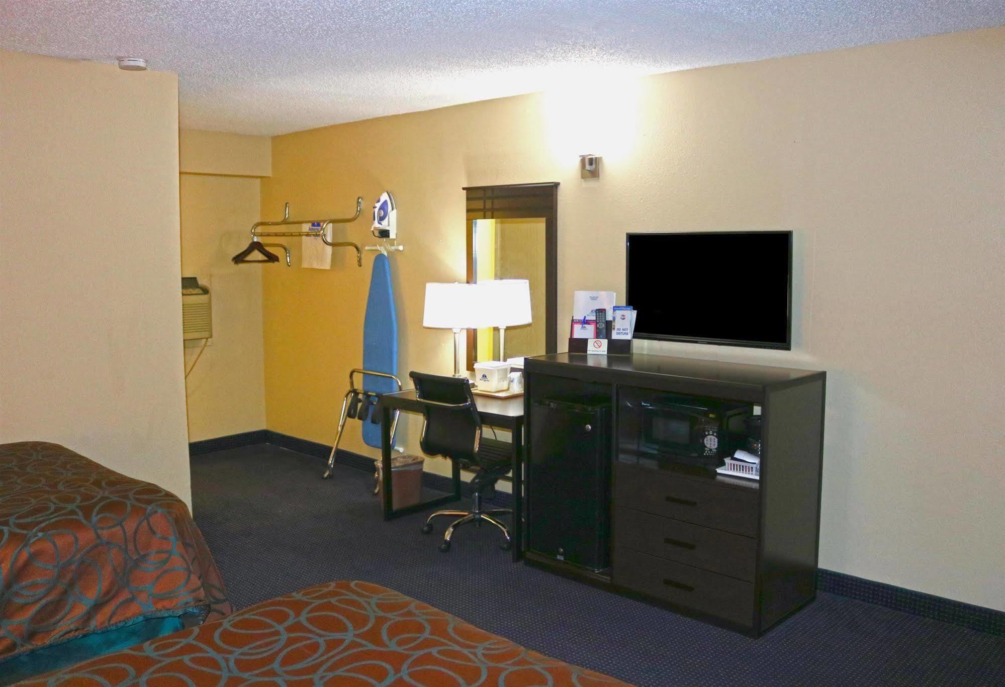 Americas Best Value Inn Giddings Exterior foto